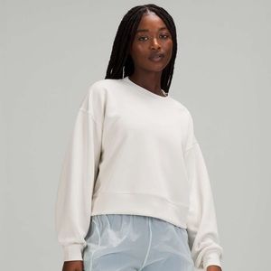 NWOT Lululemon perfectly oversized crop crew | size 4